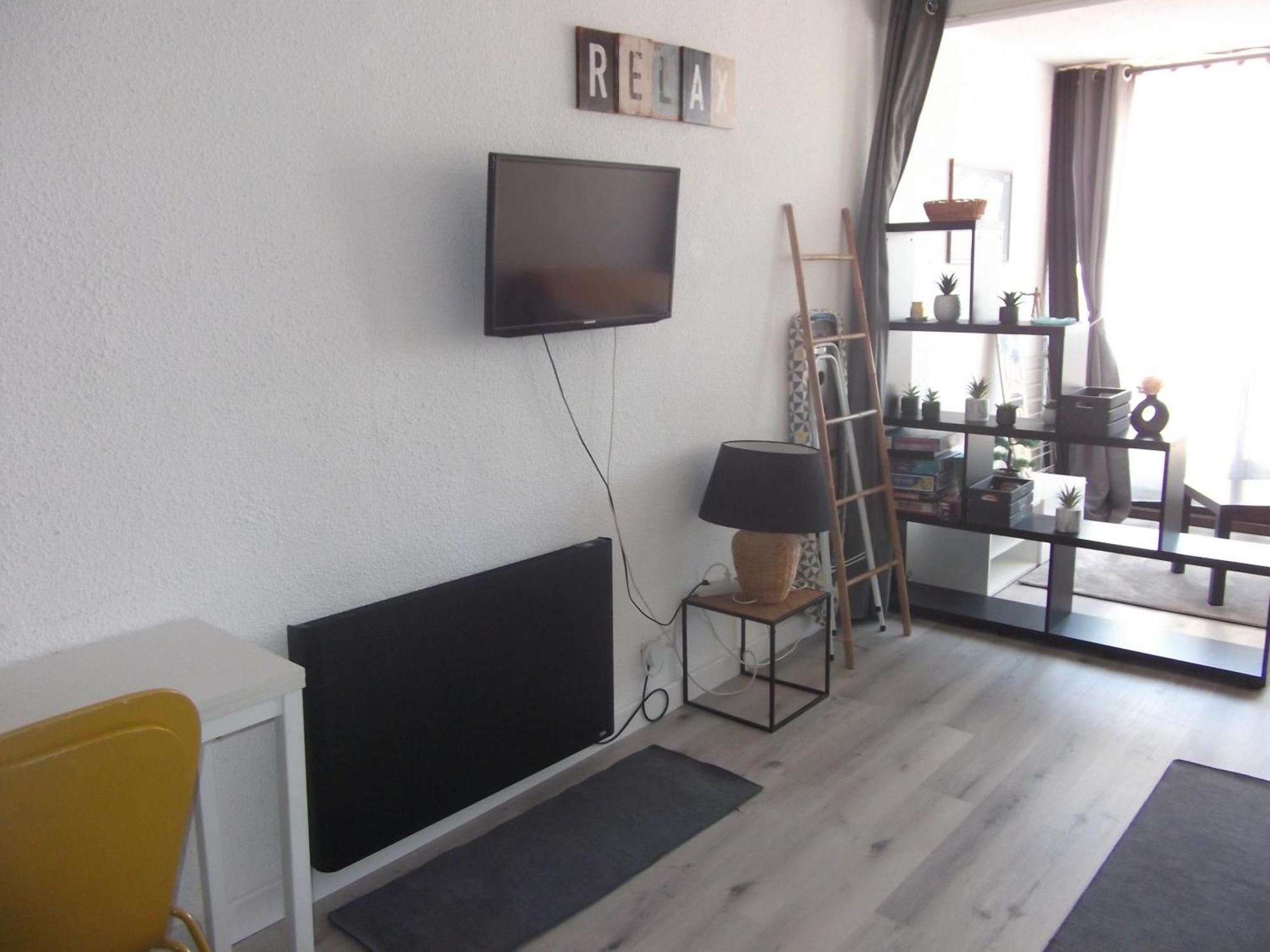 Studio Sur Le Port, Climatisation, Wifi, Piscine, Lave-Linge Gruissan Bagian luar foto